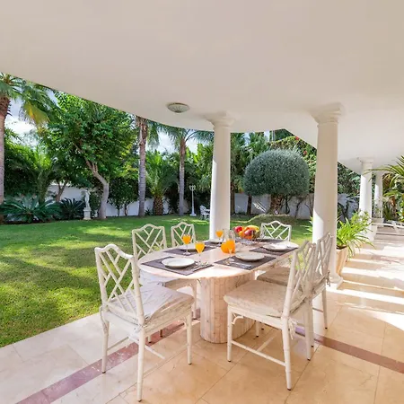 Lovely Palmeras Villa Marbella