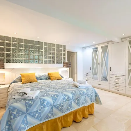 Lovely Palmeras Villa *