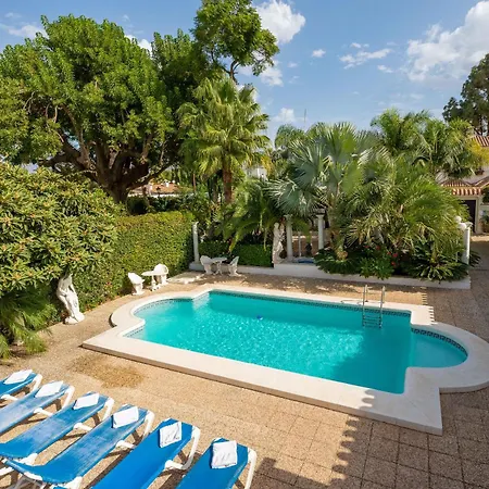 Lovely Palmeras Villa