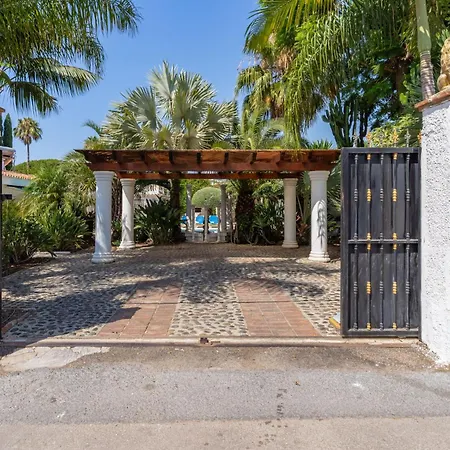 Lovely Palmeras Villa Marbella